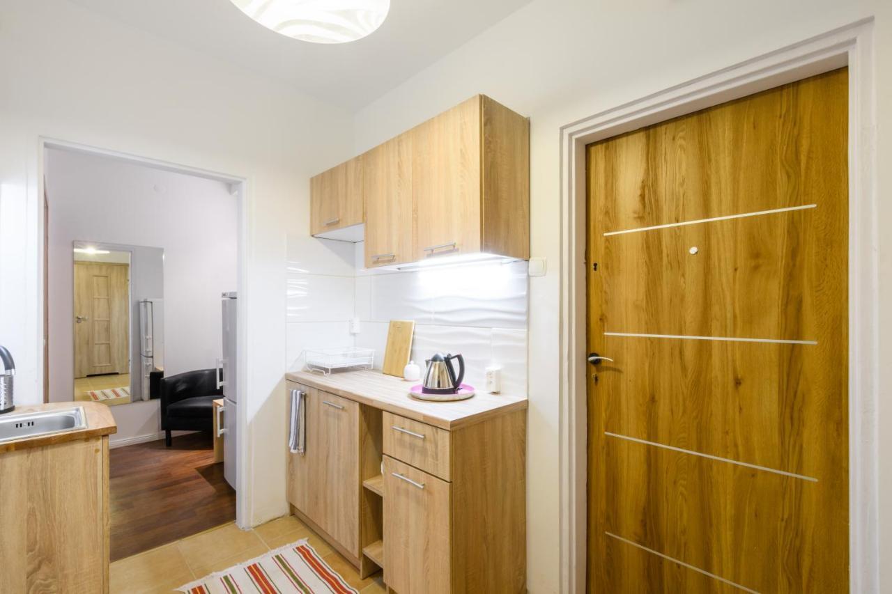 404 Rooms Zamiany Ursynow Varşovia Exterior foto