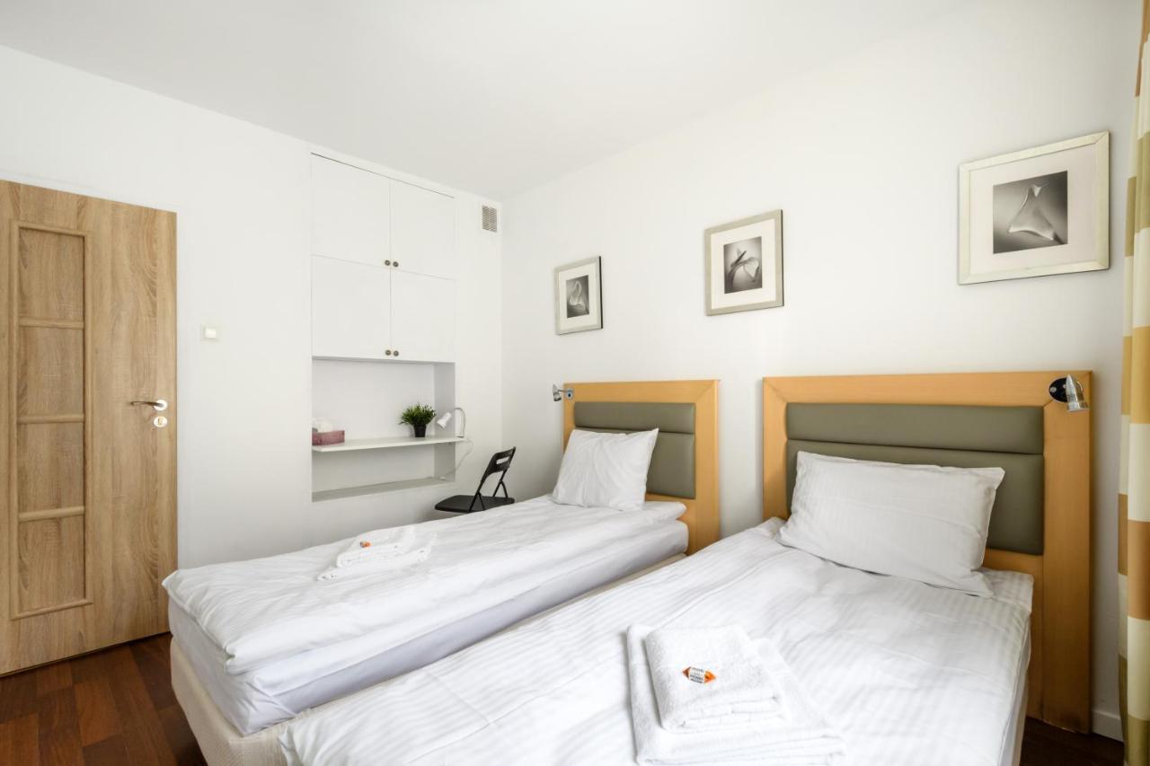 404 Rooms Zamiany Ursynow Varşovia Exterior foto